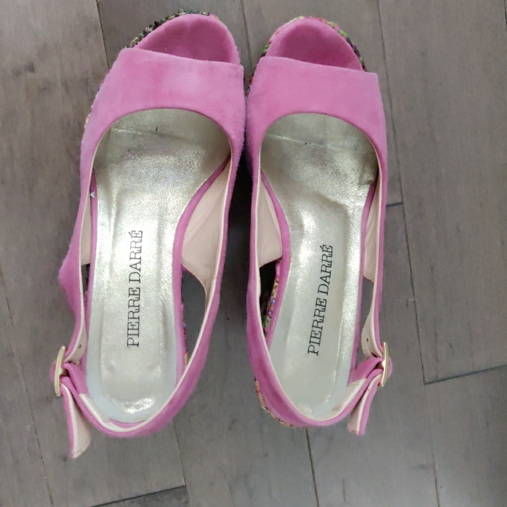 Sandal